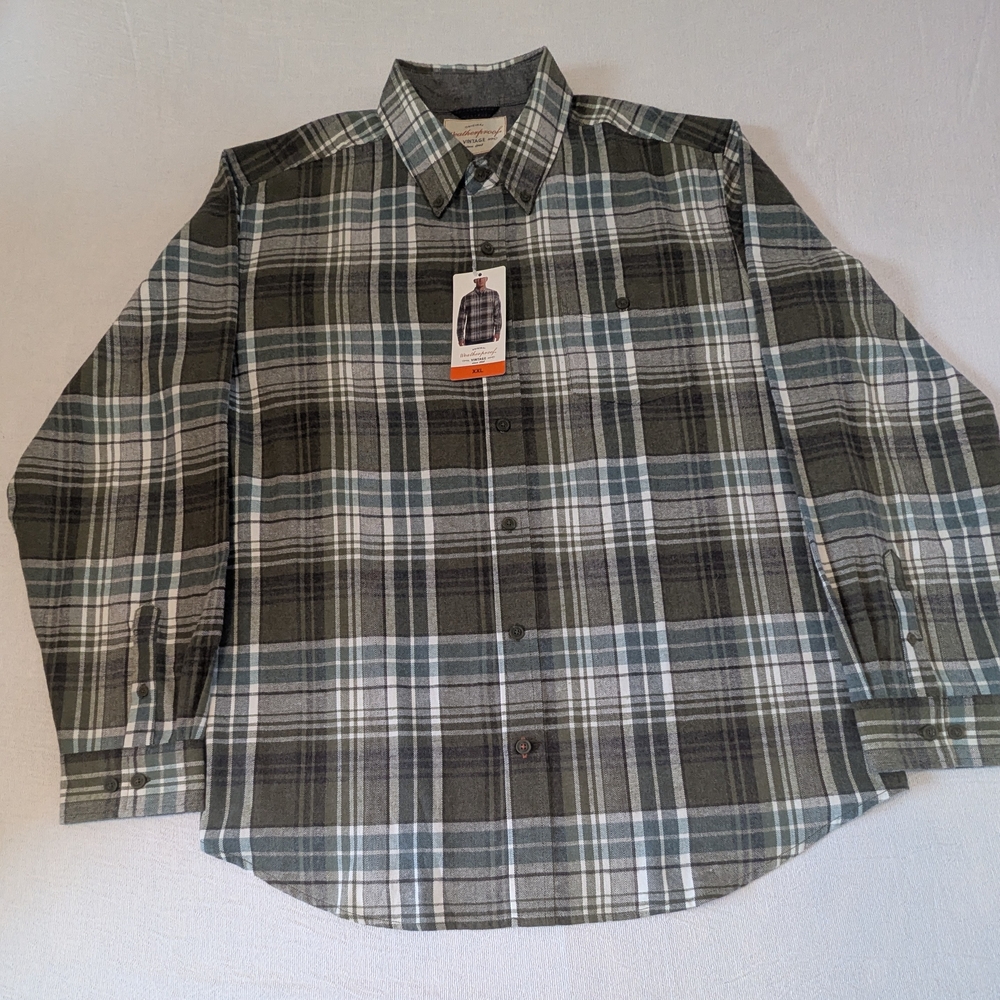 Weatherproof Men's Plaid Button Down Shirt - Green and Grey